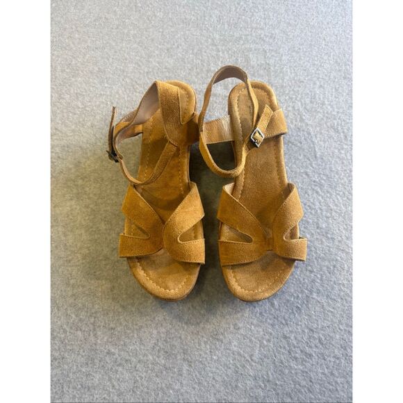 Sundance Shoes - Sundance tan suede wedge sandals 39